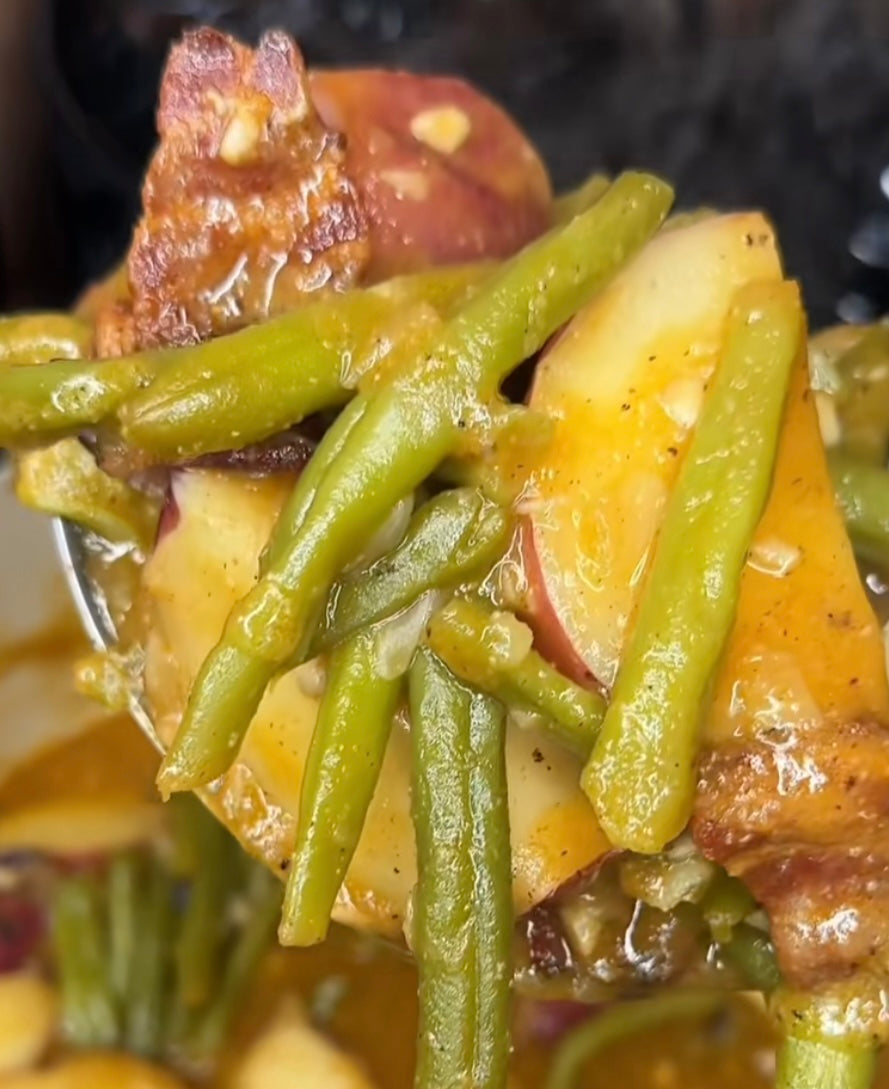 SMOTHERED GREEN BEANS